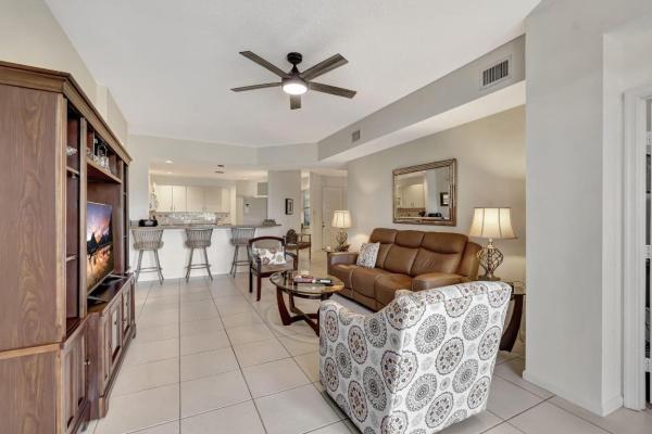 Crystal Pointe At Coral Lakes, 12462 Crystal Pointe Dr #102, Boynton Beach, Florida 33437, image 1