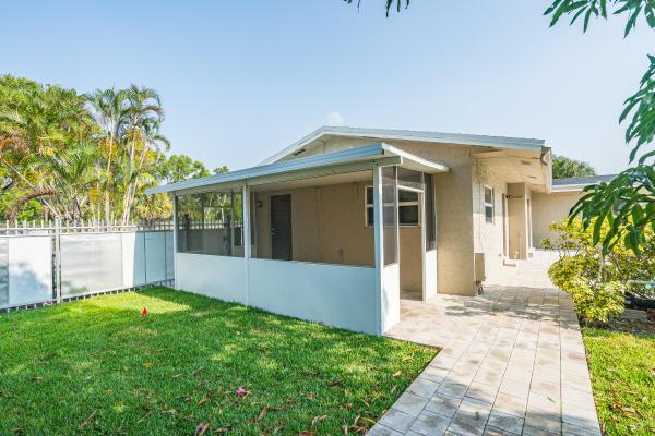 Boca Raton Square, 1798 SW 9th St, Boca Raton, Florida 33486, image 1