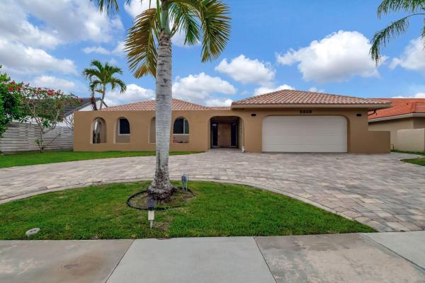 Wind Drift, 5828 Wind Drift Ln, Boca Raton, Florida 33433, image 1