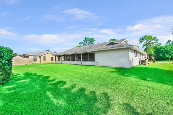4700 Paleo Pines Cir, Fort Pierce, Florida 34951, image 3