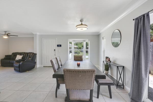 The Courts At Boynton Place, 5688 Boynton Cres, Boynton Beach, Florida 33437, image 2