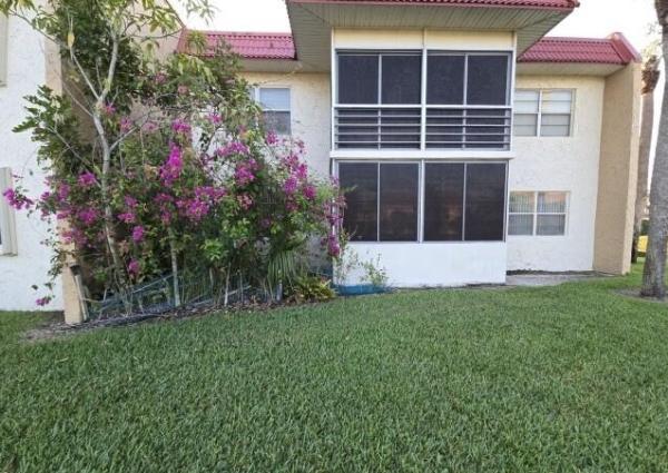Golden Lakes Village, 198 Lake Evelyn Dr, West Palm Beach, Florida 33411, image 1