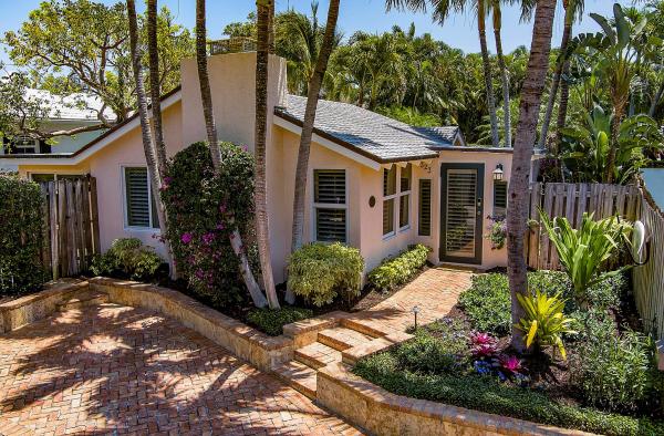 Crego, 323 Sandpiper Ln, Delray Beach, Florida 33483, image 1