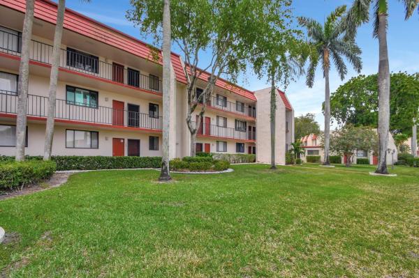 Trevi Court At The Fountains Of Palm Beach, 4411 Trevi Ct #306, Lake Worth Beach, Florida 33467, image 1