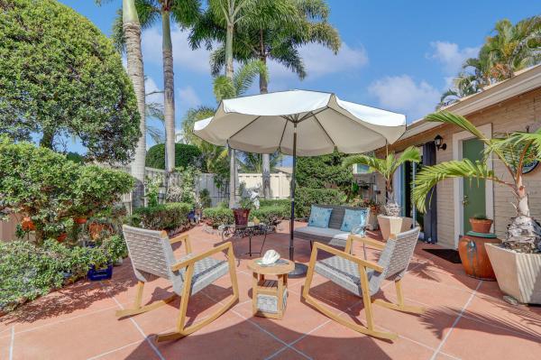 Westwood Gardens, 5789 Golden Eagle Cir, Palm Beach Gardens, Florida 33418, image 2