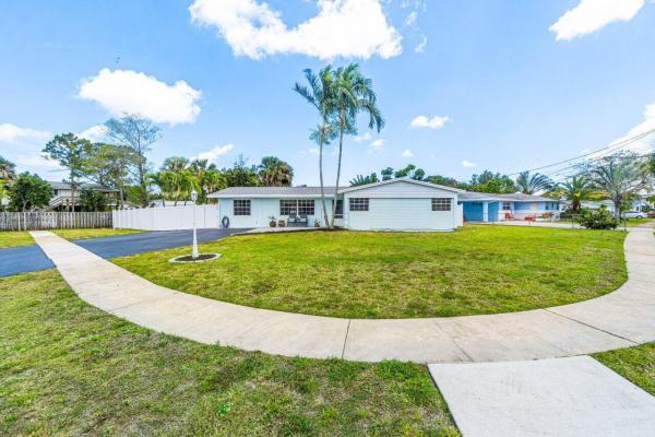 Polo Club Estates, 1270 Victoria Dr, West Palm Beach, Florida 33406, image 1