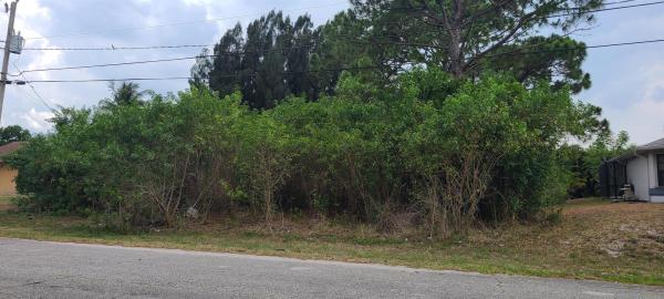 Southbend Lakes Estates, 3243 SE Pinto St, Port St. Lucie, Florida 34984, image 1