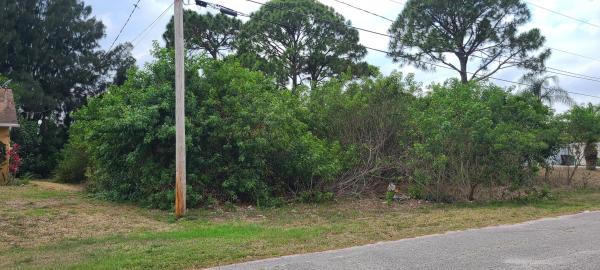 Southbend Lakes Estates, 3243 SE Pinto St, Port St. Lucie, Florida 34984, image 1