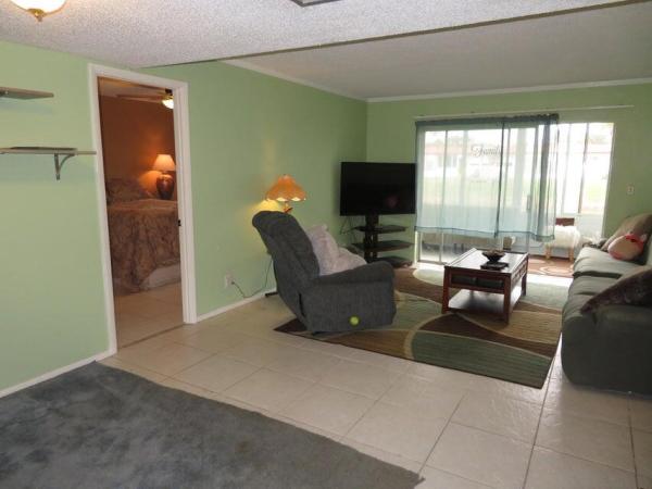 Golden Lakes Village, 163 Lake Carol Dr, West Palm Beach, Florida 33411, image 2