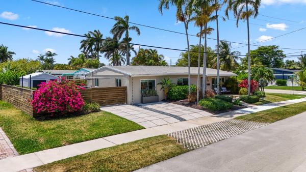 Hollywood Lakes, 930 N 11th Ct, Hollywood, Florida 33019, image 1