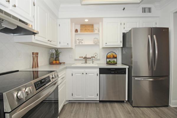 Waters Edge Towers, 4550 NW 18th Ave #204, Deerfield Beach, Florida 33064, image 1