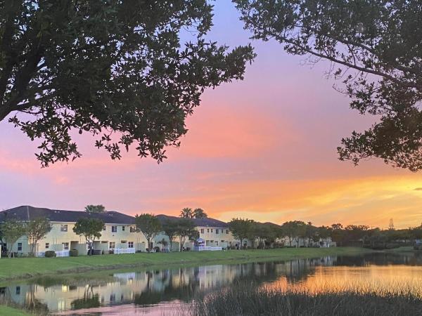 Independence Cove, 976 Imperial Lake Rd, West Palm Beach, Florida 33413, image 1