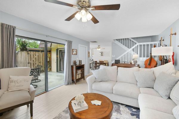 Sandalwood Estates, 517 5th Ct, Palm Beach Gardens, Florida 33410, image 1