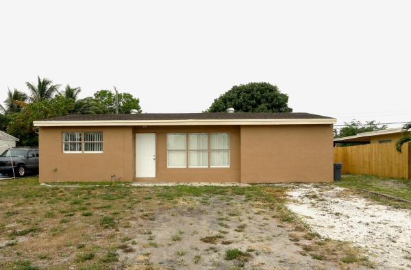 Seminole Manor, 465 Waseca Dr, Lake Worth Beach, Florida 33462, image 1
