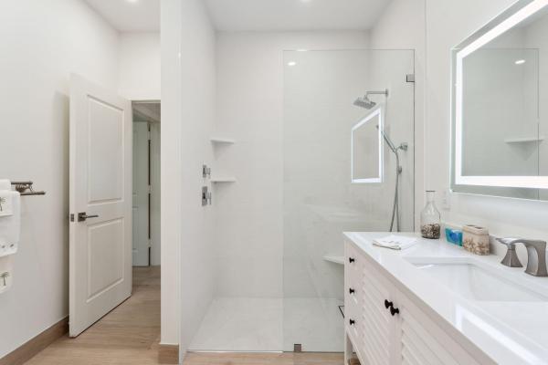 Lake Shores Lantana, 1025 N Atlantic Dr, Lantana, Florida 33462, image 1