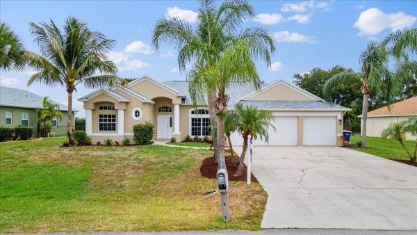 Palm Lake Gardens, 2616 Serenity Cir, Fort Pierce, Florida 34981, image 1