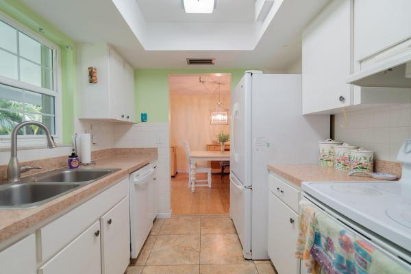 North Kirk Road Properties, 4139 Colle Dr, Lake Worth, Florida 33461, image 1