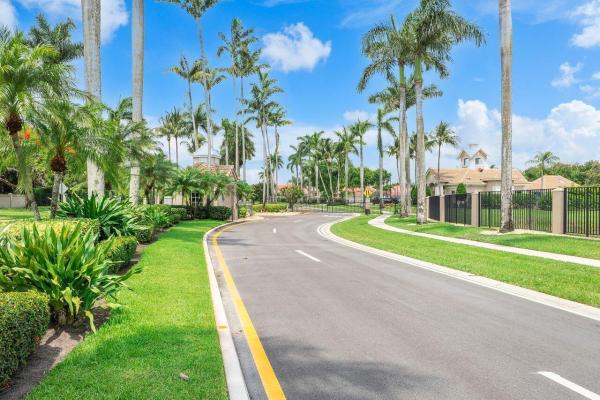 Sandhurst At Jog Estates, 6602 Jog Palm Dr, Boynton Beach, Florida 33437, image 1