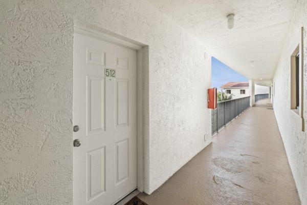 St Tropez, 2105 Lavers Cir #512, Delray Beach, Florida 33444, image 3