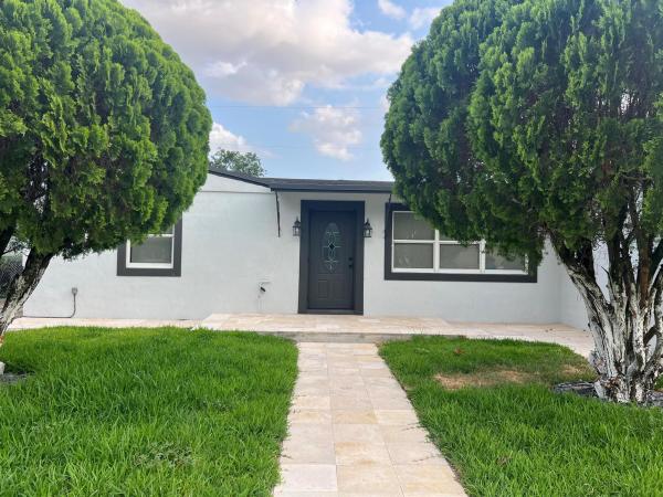 Golfview Heights, 1000 Dogwood Rd, West Palm Beach, Florida 33409, image 1