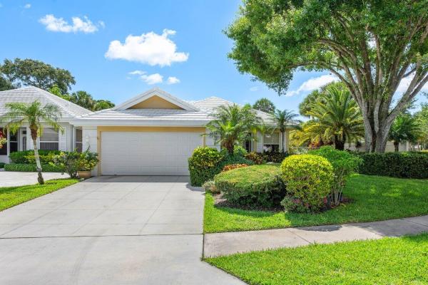 Garden Oaks, 8570 Wakefield Dr, Palm Beach Gardens, Florida 33410, image 2
