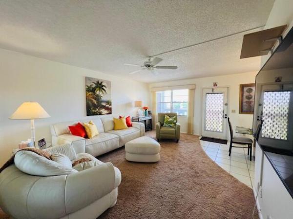 Guildford At Century Village, 3056 Guildford D, Boca Raton, Florida 33434, image 3