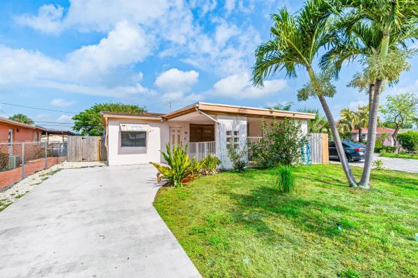 Atlantic Gardens Delray, 238 SW 10th Ave, Delray Beach, Florida 33444, image 1