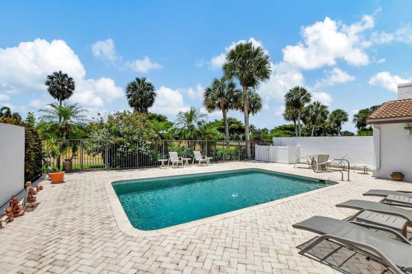 Cypress Walk At Boca West Country Club, 6778 Woodbridge Dr, Boca Raton, Florida 33434, image 2
