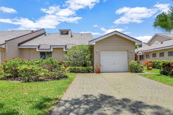 Marseilles Court At The Fountains Of Palm Beach, 6819 Fountains Cir, Lake Worth Beach, Florida 33467, image 1