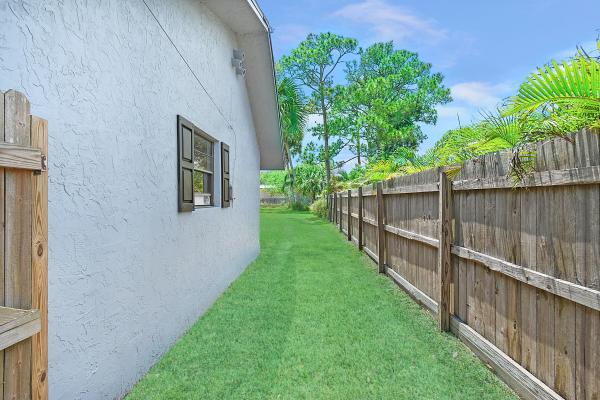 Indian River Estates, 6011 Pinetree Dr, Fort Pierce, Florida 34982, image 1