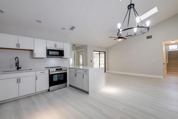 Westwood Lakes, 12592 Woodmill Dr, Palm Beach Gardens, Florida 33418, image 1