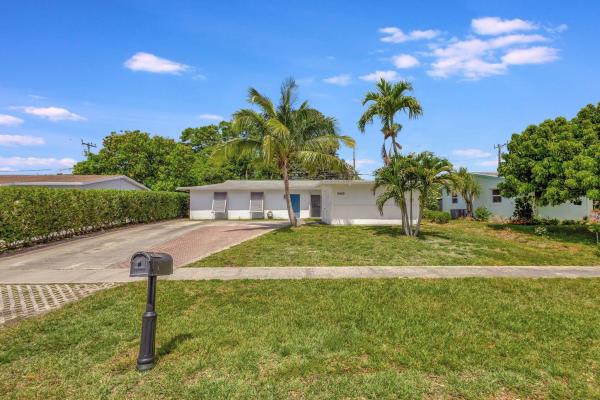 Palm Beach Square, 9469 Birdwood St, Palm Beach Gardens, Florida 33410, image 1