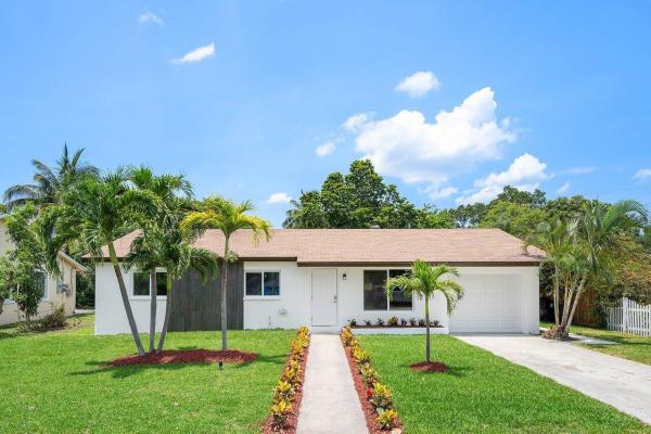 Lake Clarke South, 1774 16th Ave, Lake Worth Beach, Florida 33460, image 1