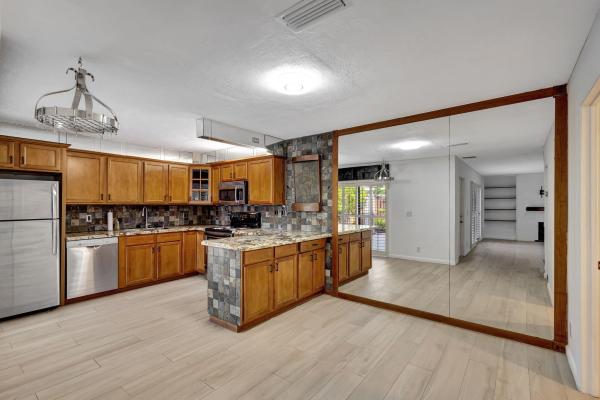 Lakewood Of Palm Springs, 65 Lake Arbor Dr, Palm Springs, Florida 33461, image 2