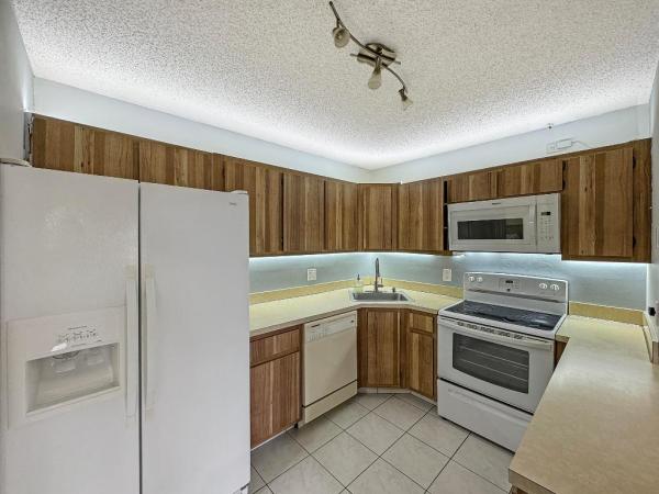 Pine Ridge At Haverhill, 4844 Sable Pine Cir #C2, West Palm Beach, Florida 33417, image 1