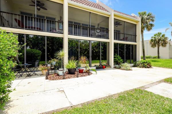 Garden Court Villas, 1823 Presidential Way #E101, West Palm Beach, Florida 33401, image 1