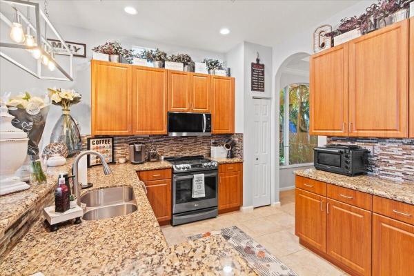 Waters Edge At Briar Bay, 3172 Santa Margarita Rd, West Palm Beach, Florida 33411, image 2