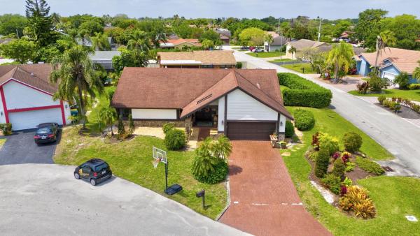 The Oaks At Woodmont, 8025 NW 83rd Way, Tamarac, Florida 33321, image 1