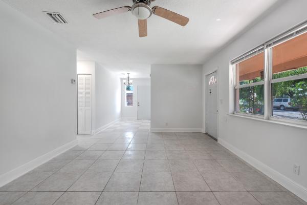 Lakeview Heights, 925 S Pine St, Lake Worth Beach, Florida 33460, image 1
