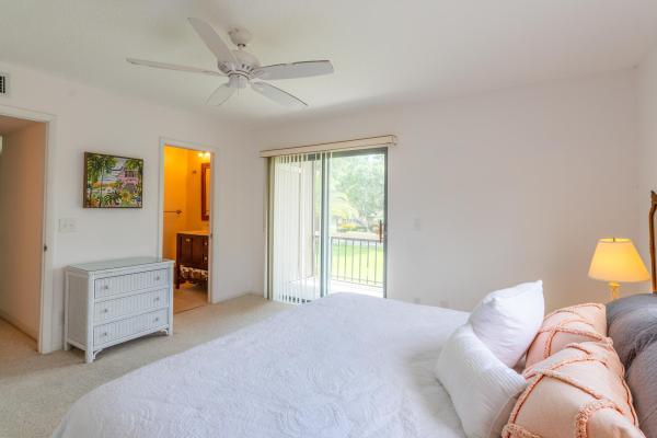 Riverbend Country Club, 18480 SE Wood Haven Ln #J, Jupiter, Florida 33469, image 2