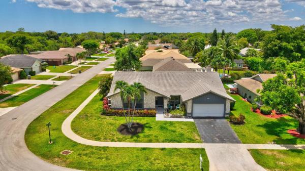 Indian Head At Loggers Run, 20951 Chisolm Way, Boca Raton, Florida 33428, image 1