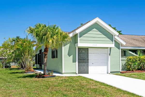Rivergreen Villas, 1742 SE Ryecroft Ct, Port St. Lucie, Florida 34952, image 1