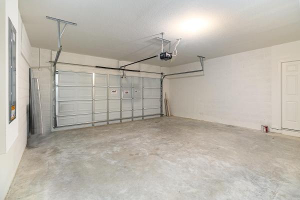 Morningside Palm Breezes Club, 569 Sea Spray Dr, Fort Pierce, Florida 34945, image 1