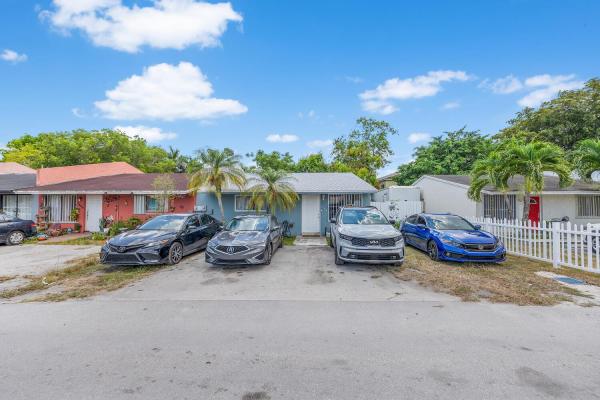 Esplanade, 1320 Kia Dr, Homestead, Florida 33033, image 1