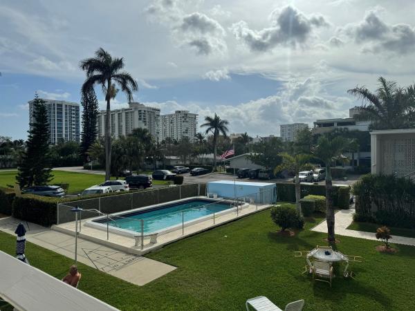 Fairbanks Manor, 3205 SE 7th St #208, Pompano Beach, Florida 33062, image 1