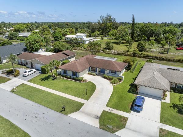 Flamango Lake, 2790 Flamango Lake Dr, West Palm Beach, Florida 33406, image 2