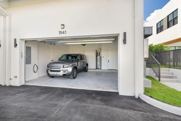 Park Central, 1959 Dock St, West Palm Beach, Florida 33401, image 2
