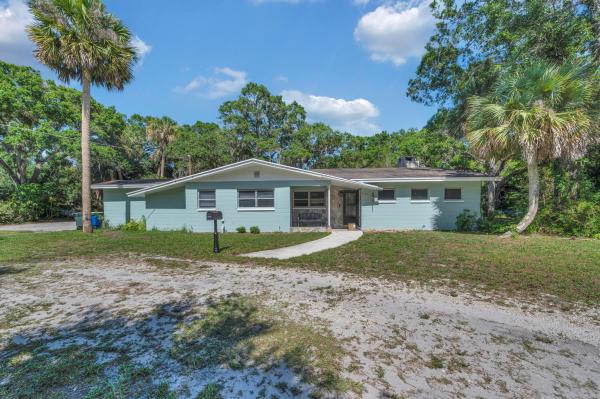 Sunrise Terrace, 2202 S 31st St, Fort Pierce, Florida 34947, image 1