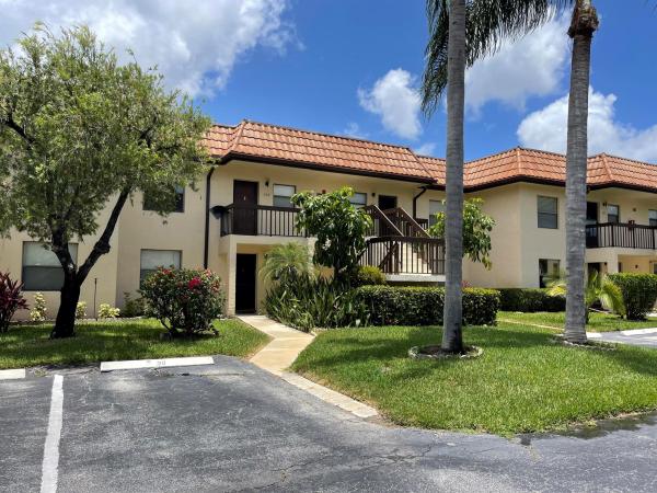 Lucerne Lakes Golf Colony, 7149 Golf Colony Ct #203, Lake Worth Beach, Florida 33467, image 1