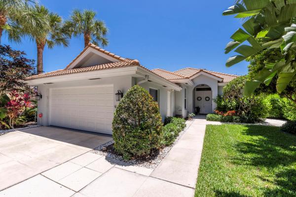 The Hamptons At Maplewood, 137 E Hampton Way, Jupiter, Florida 33458, image 1